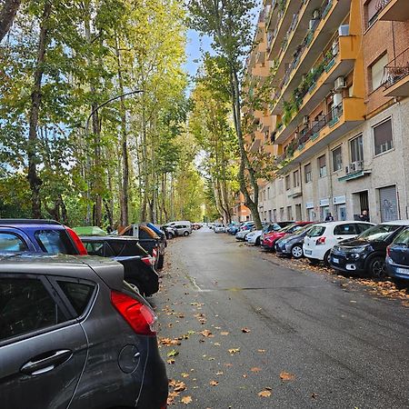 Attico Per Quattro Persone Sulla Nomentana, Wi-Fi, Aria Condizionata Apartment Rome Luaran gambar