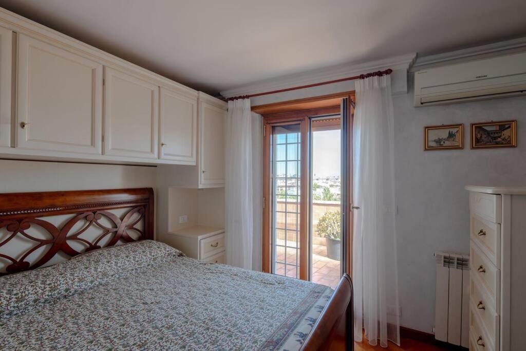 Attico Per Quattro Persone Sulla Nomentana, Wi-Fi, Aria Condizionata Apartment Rome Luaran gambar