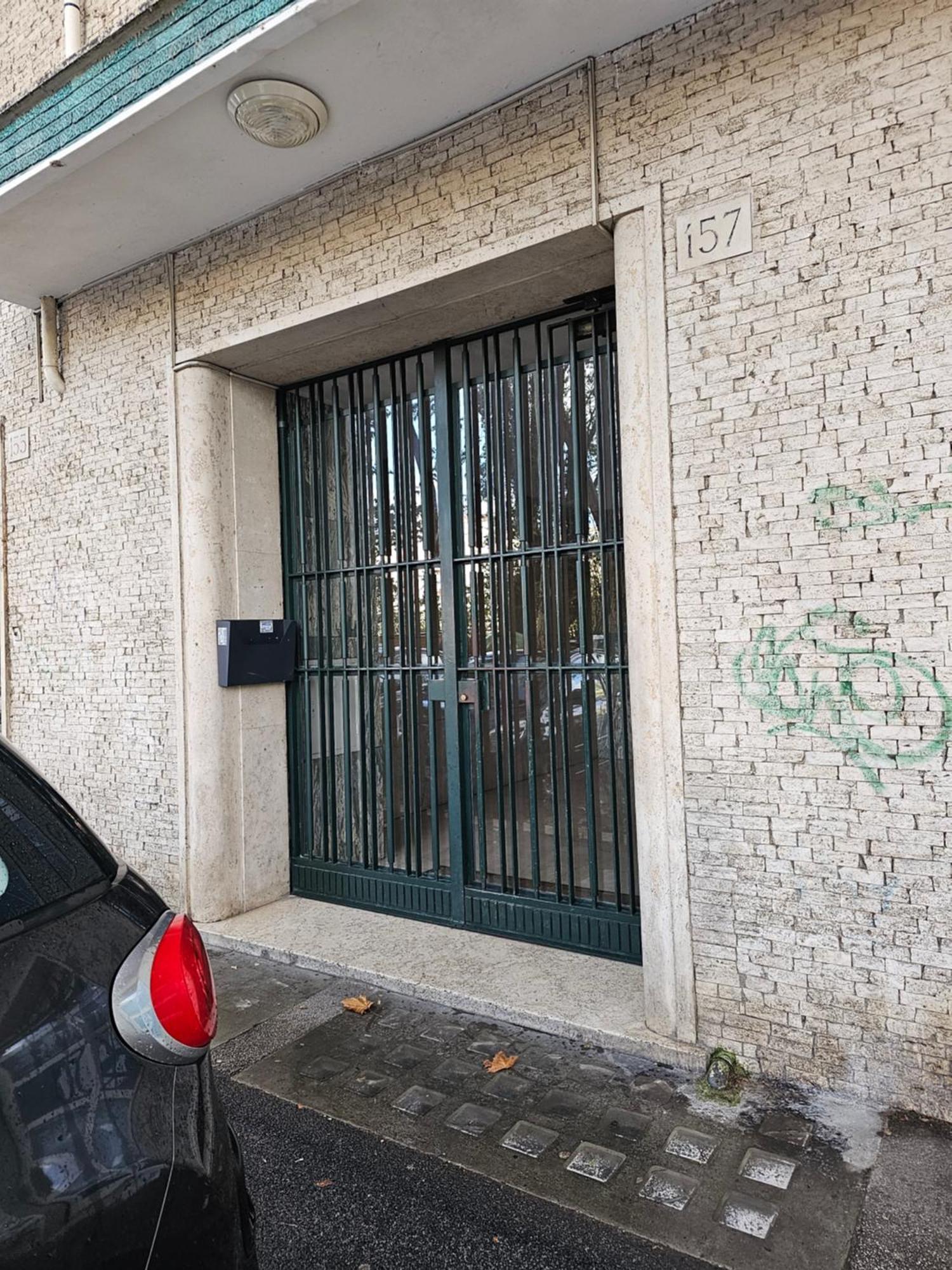Attico Per Quattro Persone Sulla Nomentana, Wi-Fi, Aria Condizionata Apartment Rome Luaran gambar